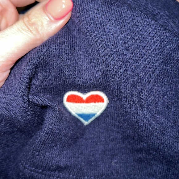 NWT SUNDRY HEART PATCH SHORT SLEEVE COLOR NAVY SIZE 1 SMALL CAN FIT A MEDIUM - Picture 3 of 4